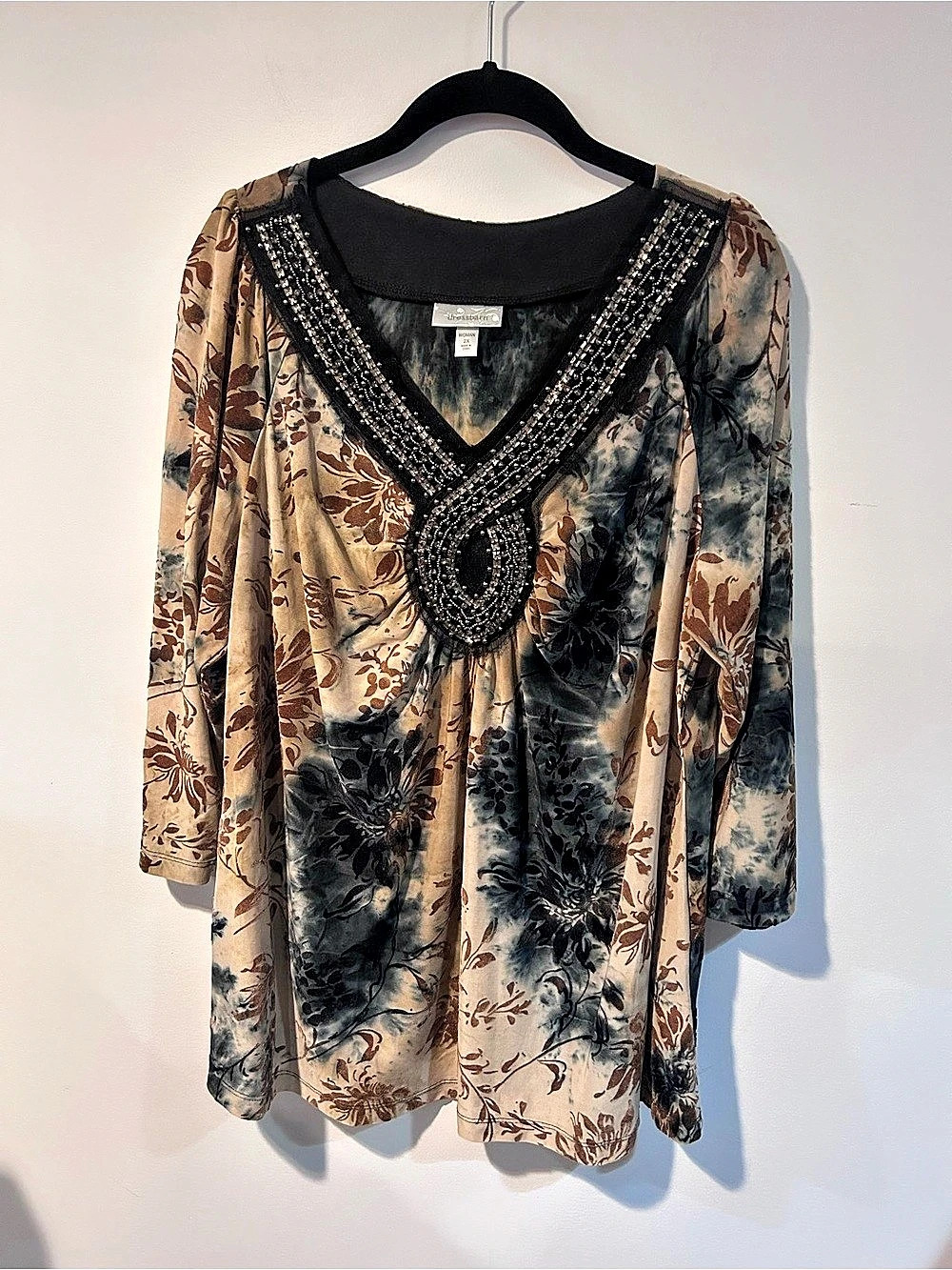 NWOT dressbarnFloral Beaded Neckline Blouse in Brown & Black Size 2X